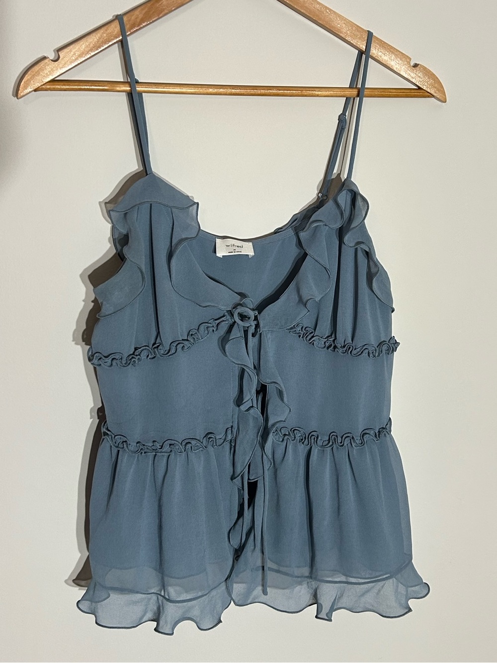 Aritzia Wilfred Amore Ruffle Tie-Front Camisole in Dusty Blue